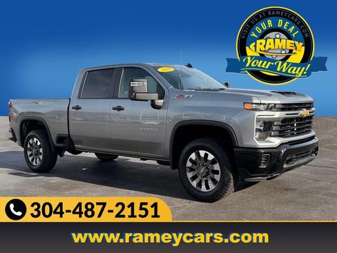 Used 2025 Chevrolet Silverado 2500 Custom w/ Custom Convenience Package image 1