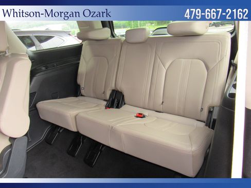 Used 2024 Ford Expedition Limited RWD image 30