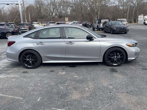 Used 2025 Honda Civic Sport image 2