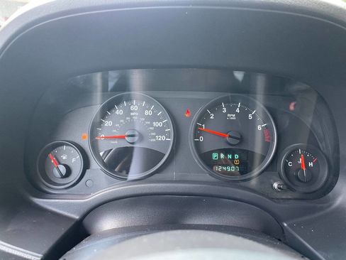 Used 2012 Jeep Patriot Sport image 11