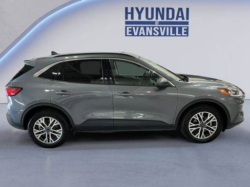 Used 2022 Ford Escape SEL AWD/4WD image 3