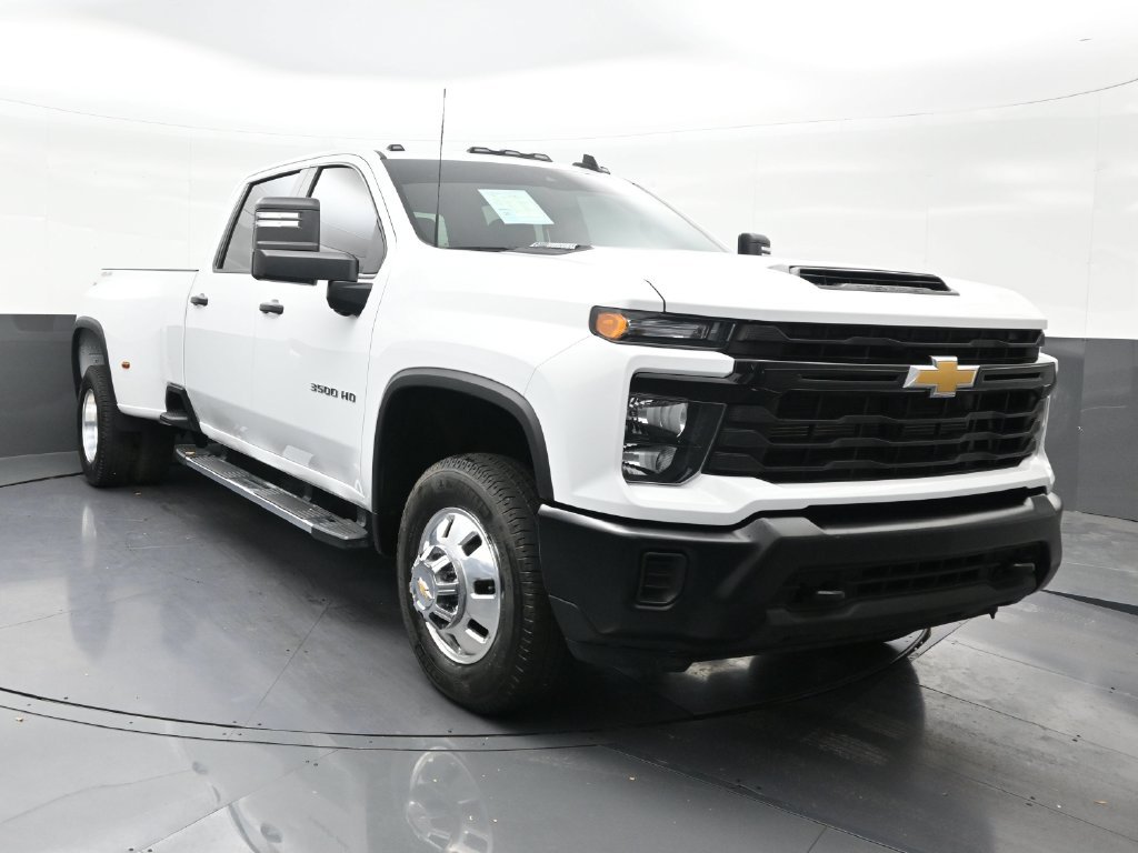 Used 2025 Chevrolet Silverado 3500 W/T AWD/4WD image 8