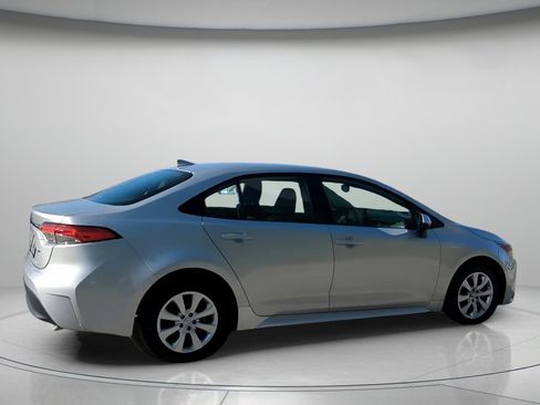 Used 2024 Toyota Corolla LE image 28