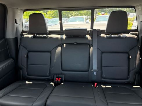 Used 2019 GMC Sierra 1500 SLT w/ SLT Premium Plus Package AWD/4WD image 18