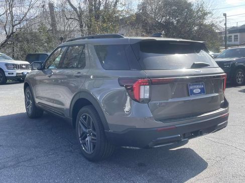 New 2026 Ford Explorer ST-Line w/ ST-Line Street Pack AWD/4WD image 4