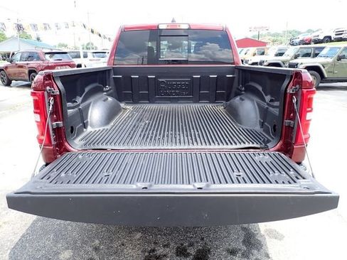 Used 2025 RAM 1500 Laramie AWD/4WD image 7