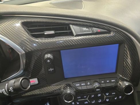 Used 2017 Chevrolet Corvette Z06 image 17