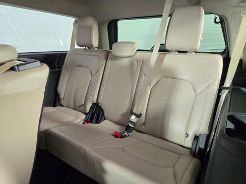 Used 2024 Ford Expedition Max Limited image 17