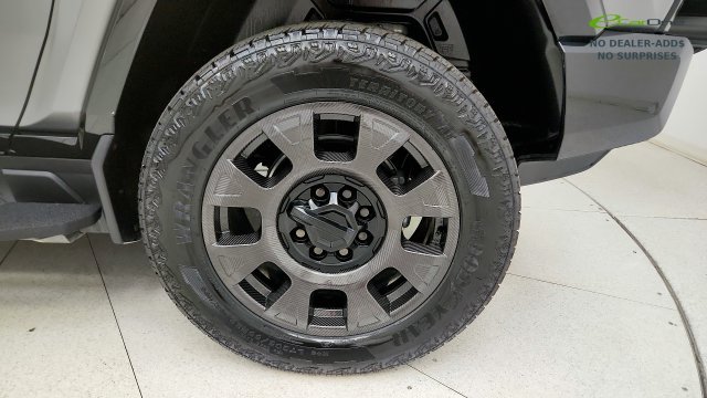 Used 2026 GMC Hummer EV 3X w/ Carbon Fiber Edition Package AWD/4WD image 80