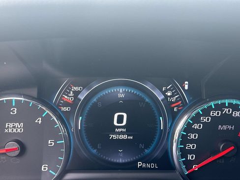 Used 2020 GMC Yukon XL Denali w/ Denali Premium Package RWD image 12