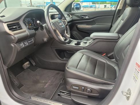 Used 2022 GMC Acadia Denali AWD/4WD image 2