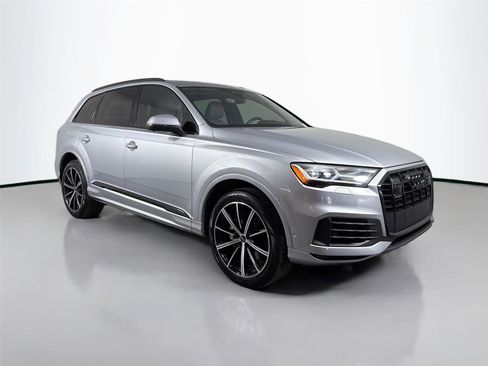 Used 2021 Audi Q7 3.0T Premium Plus w/ Executive Package AWD/4WD image 4