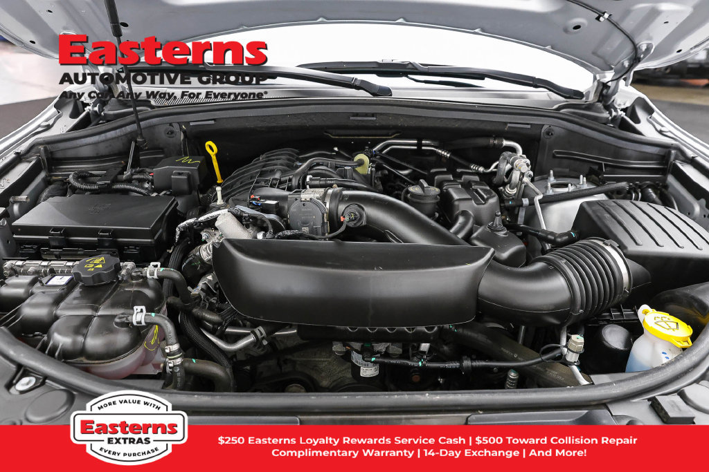Used 2025 Dodge Durango GT RWD image 8