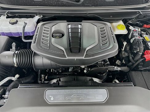 New 2025 Jeep Wagoneer Series II w/ Convenience Group I image 18