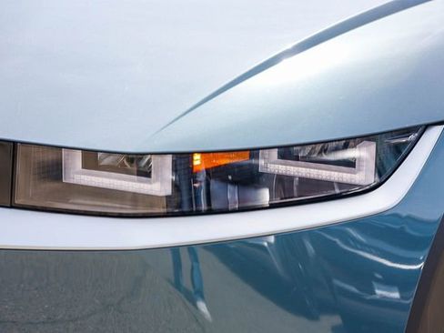 Certified 2024 Hyundai Ioniq 5 SEL RWD image 8