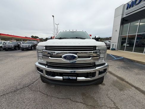 Used 2018 Ford F250 Lariat w/ Lariat Ultimate Package image 6