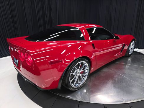 Used 2009 Chevrolet Corvette Z06 w/ Preferred Equipment Group RWD image 48