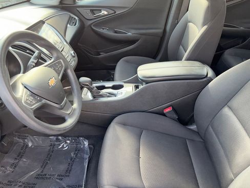 Used 2023 Chevrolet Malibu LT image 9