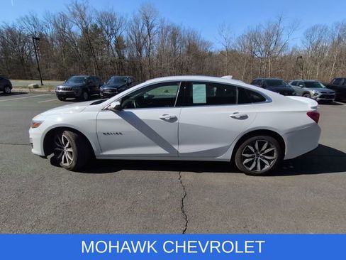 Used 2024 Chevrolet Malibu RS w/ LPO, Floor Liner Package image 2