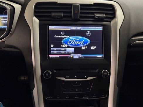 Used 2014 Ford Fusion SE image 14