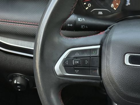 Used 2024 Jeep Compass Trailhawk AWD/4WD image 15