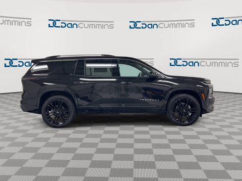 Used 2026 Chevrolet Traverse High Country w/ LPO, Floor Liner Package AWD/4WD image 9