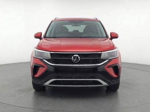 Used 2022 Volkswagen Taos SE image 5