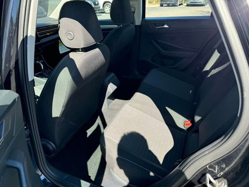 Used 2025 Volkswagen Jetta S image 7