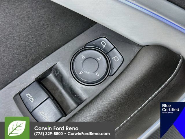 Used 2017 Chevrolet Camaro LT RWD image 22