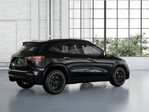 New 2026 Mercedes-Benz GLA 35 AMG 4MATIC image 15