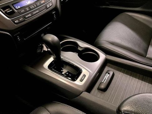 Used 2019 Honda Ridgeline RTL image 16
