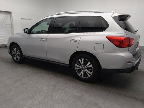 Used 2020 Nissan Pathfinder S image 3