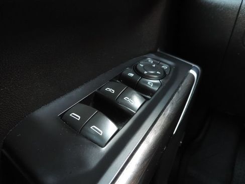 Used 2019 Chevrolet Silverado 1500 LTZ w/ LTZ Texas Edition AWD/4WD image 31