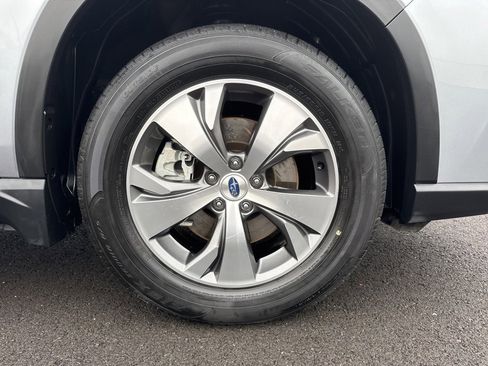 Used 2021 Subaru Ascent Premium w/ Convenience Package image 9