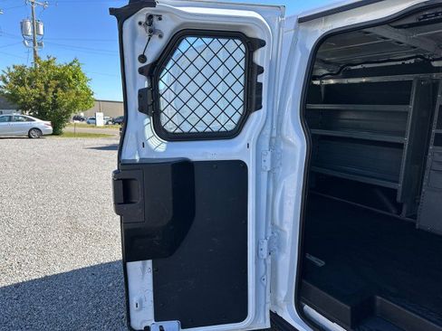 Used 2019 Ford Transit 250 130 Low Roof RWD image 29