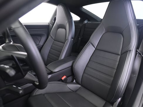 Certified 2026 Porsche 911 Carrera GTS RWD image 5