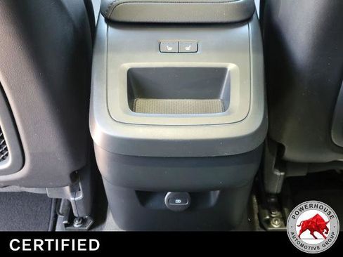 Used 2024 Volvo XC60 B5 Core AWD/4WD image 18