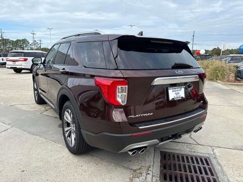 Used 2020 Ford Explorer Platinum w/ Premium Technology Package image 4