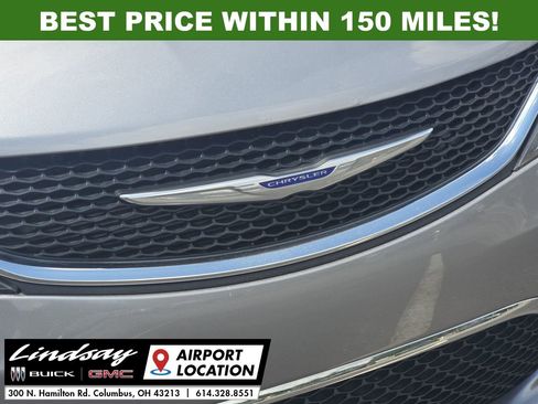 Used 2020 Chrysler Pacifica Limited image 31