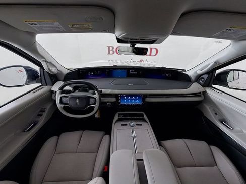 New 2026 Lincoln Navigator Premiere AWD/4WD image 28