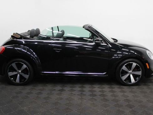 Used 2013 Volkswagen Beetle 2.0T image 5