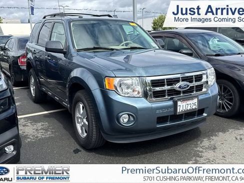 Used 2012 Ford Escape XLT FWD image 1