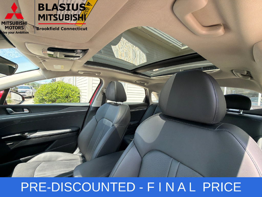 Used 2025 Kia K5 EX FWD image 37