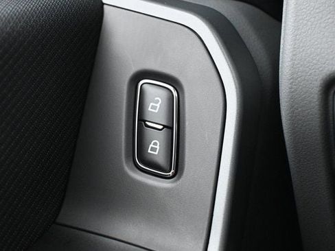 Used 2023 Ford F150 XLT image 37