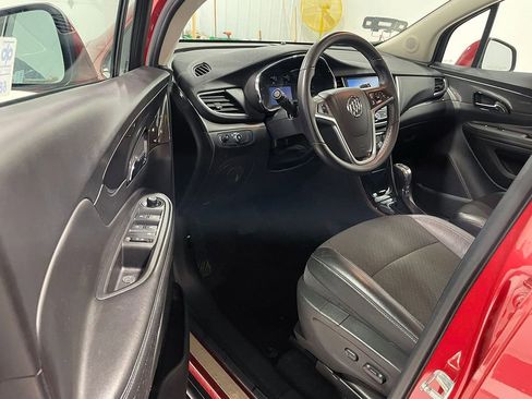 Used 2017 Buick Encore Preferred image 17