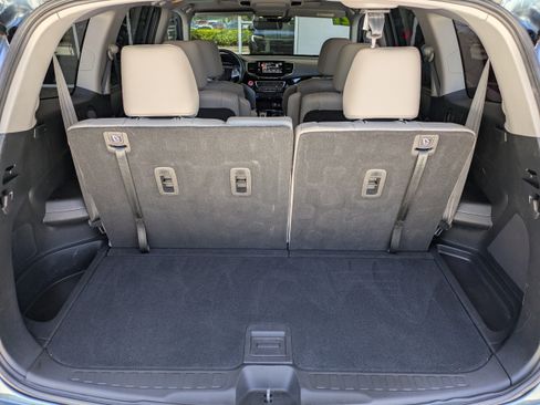 Used 2021 Honda Pilot Elite image 13