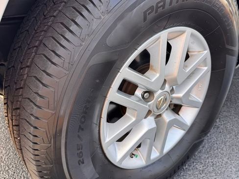 Used 2014 Nissan Frontier SV RWD image 25