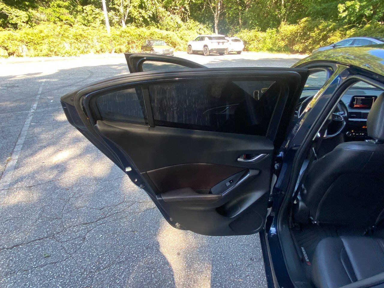 Used 2017 MAZDA MAZDA3 Touring FWD image 38