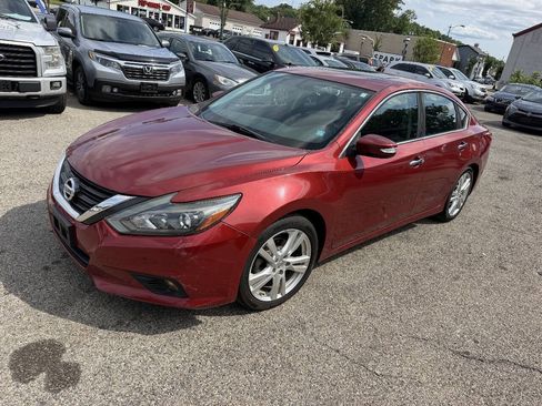 Used 2016 Nissan Altima 3.5 SL FWD image 1