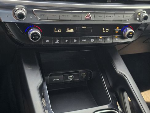 Used 2022 Kia Telluride LX AWD/4WD image 20